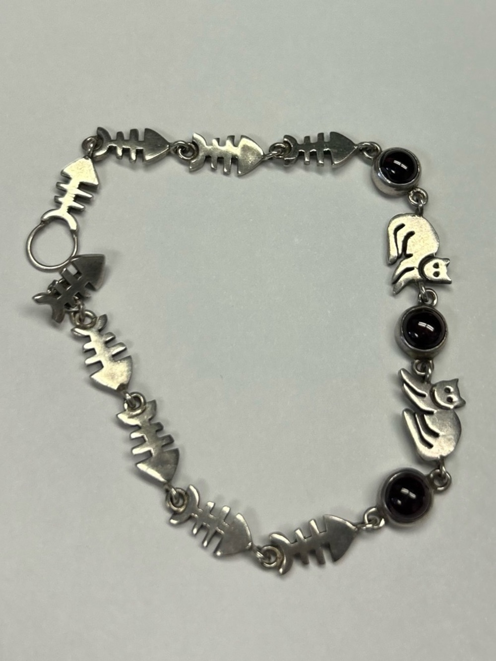 Vintage Fish bones cat garnet gemstone link bracelet sterling silver 925 - Picture 8 of 16